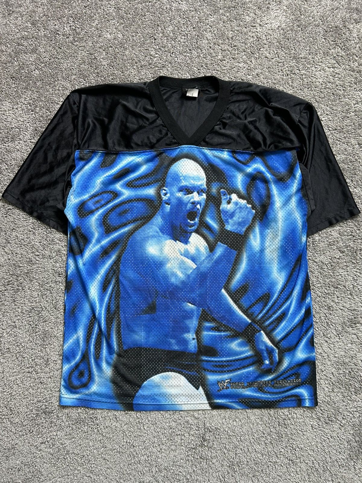 Vintage Vintage 90s WWE Stone Cold Jersey Raw is War 1999 Size US L / EU 52-54 / 3 - 1 Thumbnail