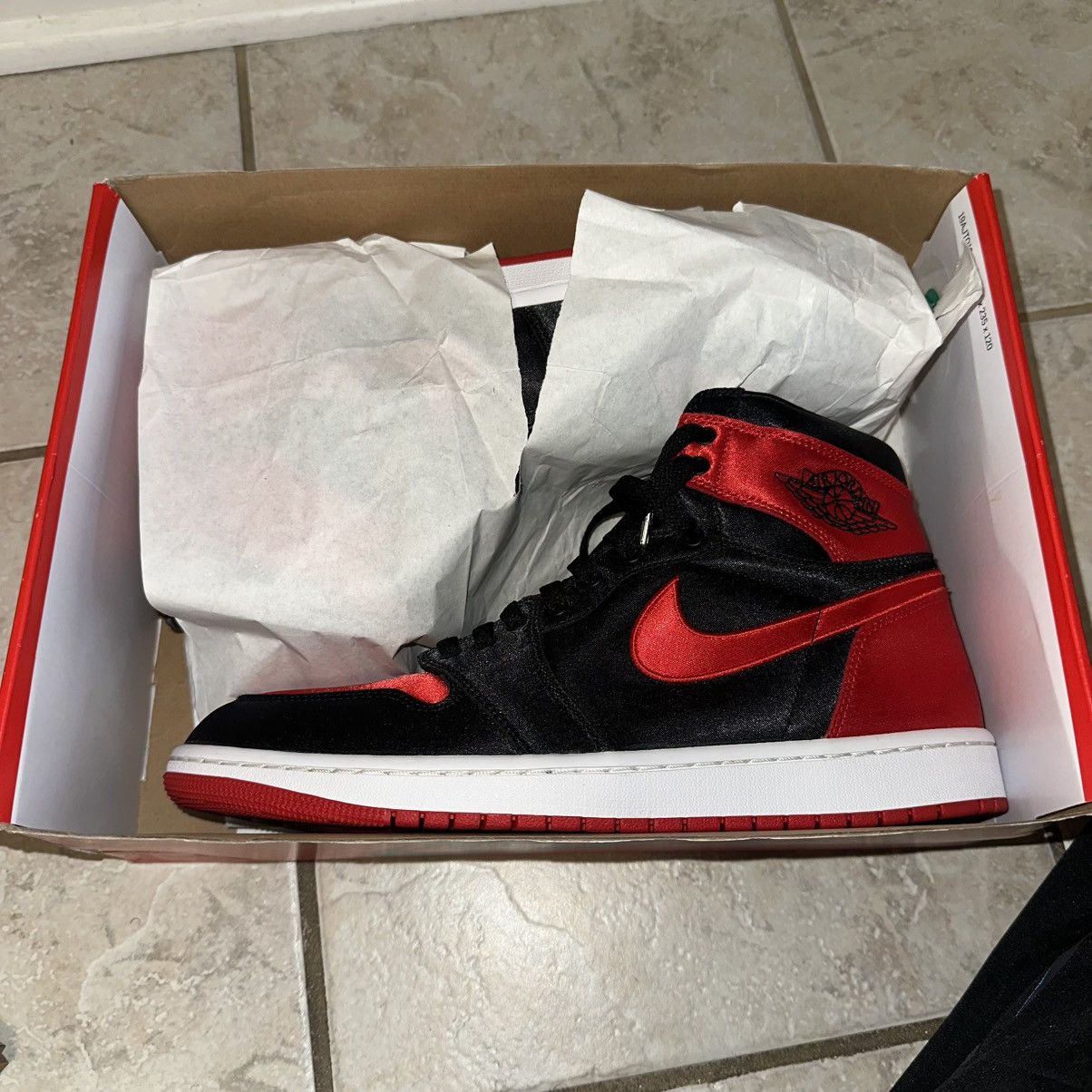 Jordan Brand Jordan 1 Retro High OG Satin Bread Size US 10.5 / EU 43-44 - 12 Thumbnail