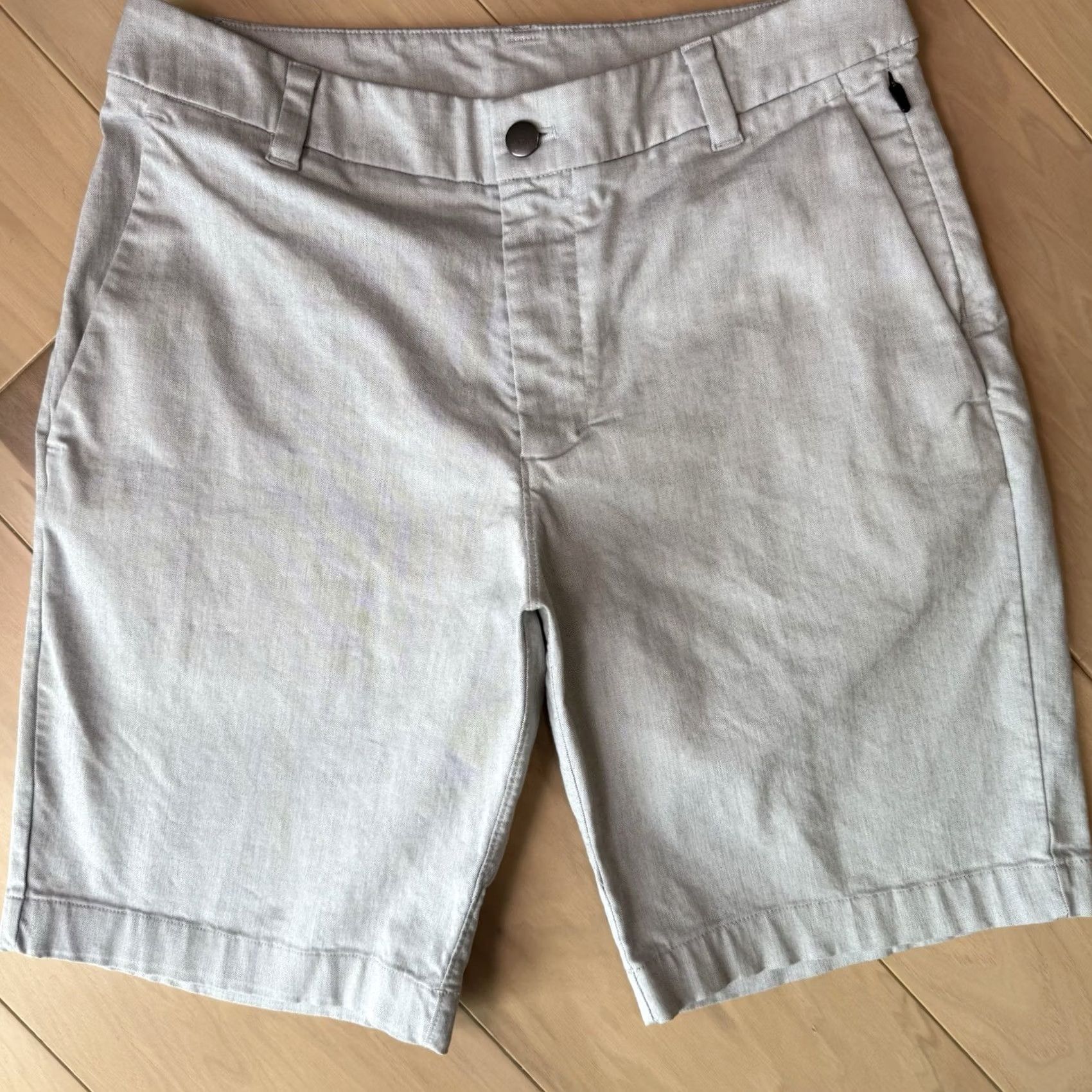 Lululemon Lululemon Commission Shorts 30 Gray 9" Inseam Casual Workwear Golf Athleisure Size US 30 / EU 46 - 4 Thumbnail