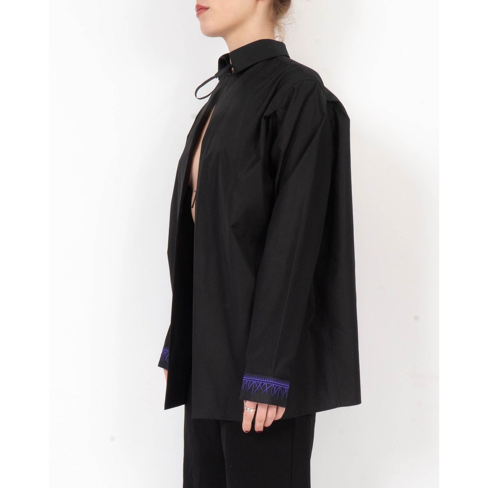Haider Ackermann SS19 Open Shirt in Black Cotton with Purple Cuff Embroidery Size S / US 4 / IT 40 - 3 Thumbnail