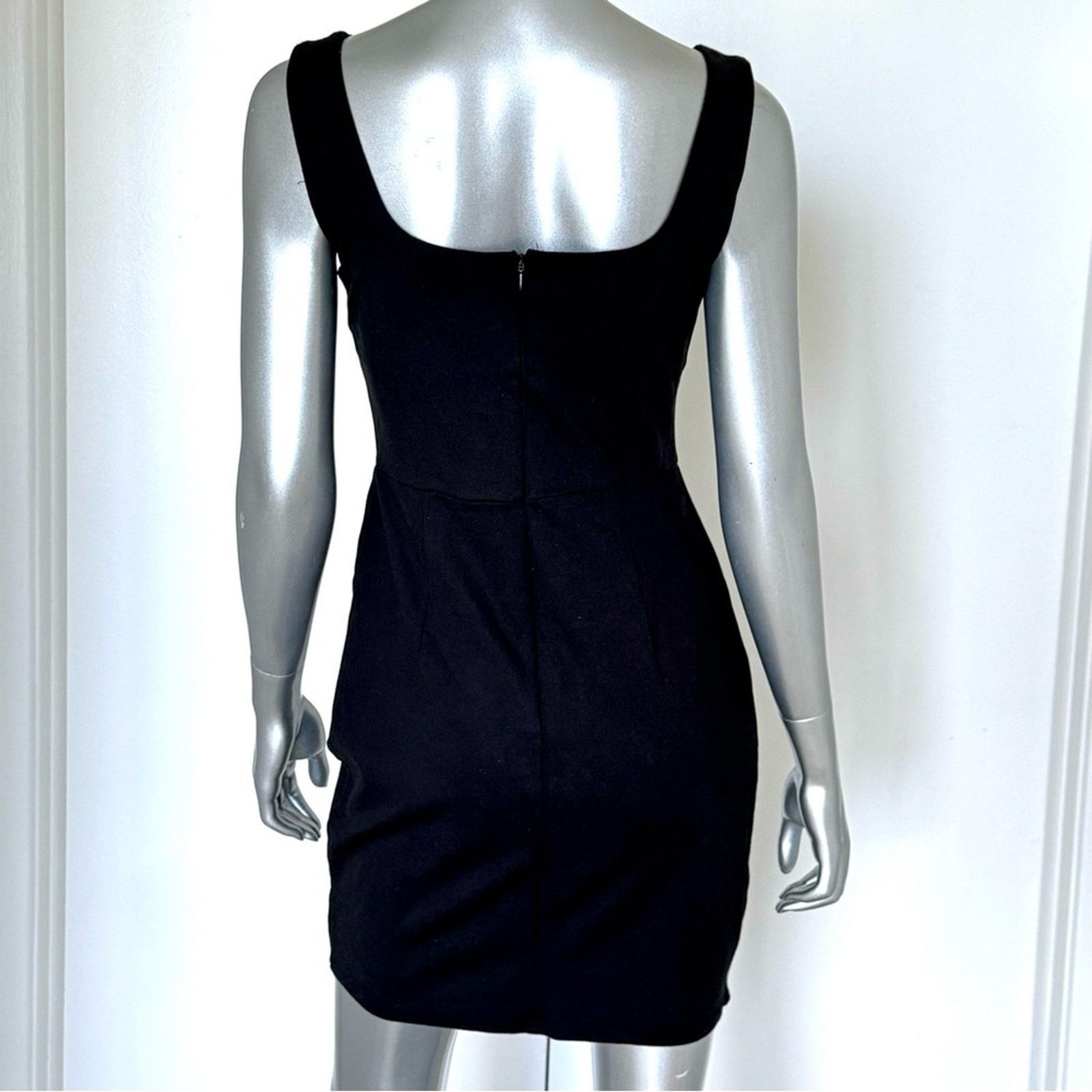 AQUARAMA AQUA Black Scalloped neckline dress, Size L Size L / US 10 / IT 46 - 2 Thumbnail