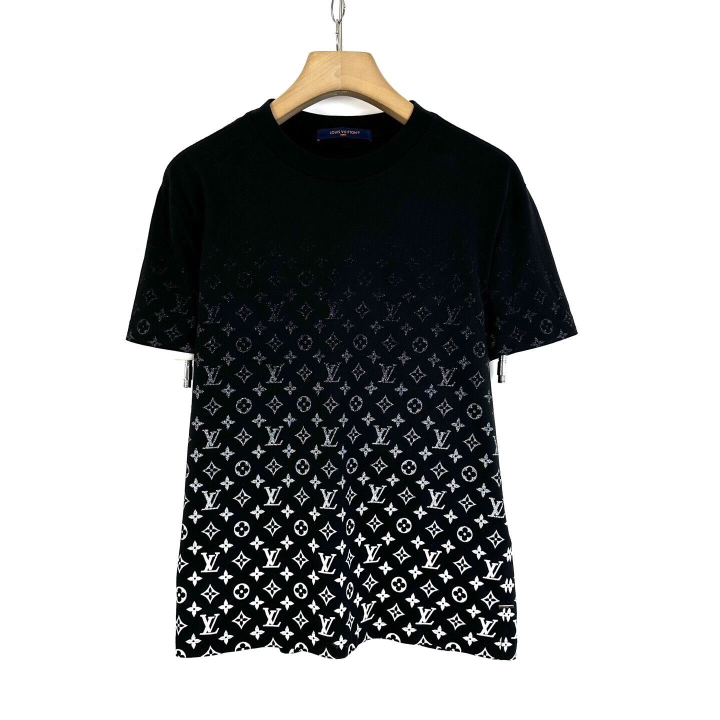Louis Vuitton Louis Vuitton Black Monogram Print T-Shirt Size US S / EU 44-46 / 1 - 1 Thumbnail