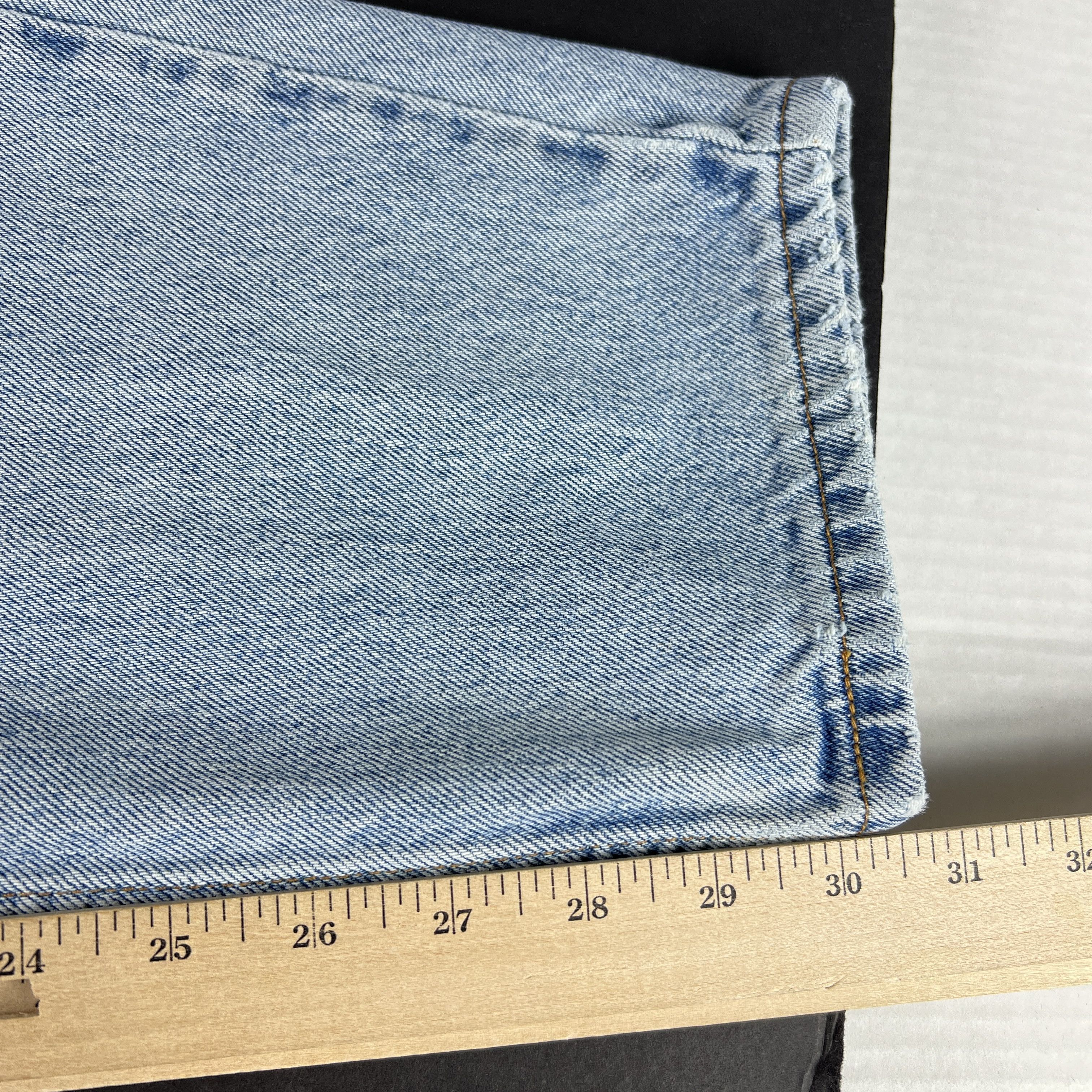 Levi's × Vintage VTG 90s Levi's Jeans 560 Loose Tapered Blue Distressed Denim Size US 32 / EU 48 - 19 Thumbnail