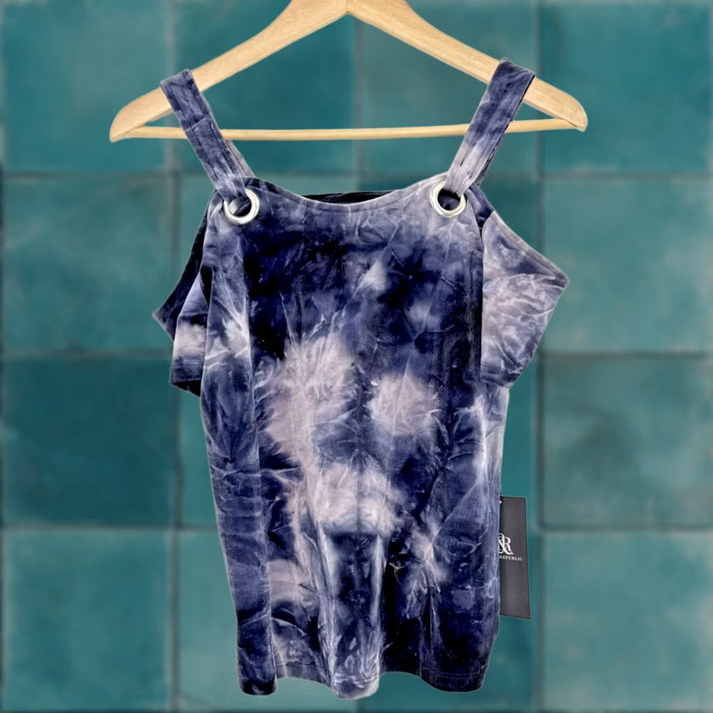Vintage Rock&Republic Rock & Republic Shirt Womens XS Blue Velvet Tie Dye Cold Shoulder Metallic Mayhem Grunge Punk Blouse Top Tunic Strap Grommet Size XS / US 0-2 / IT 36-38 - 1 Thumbnail