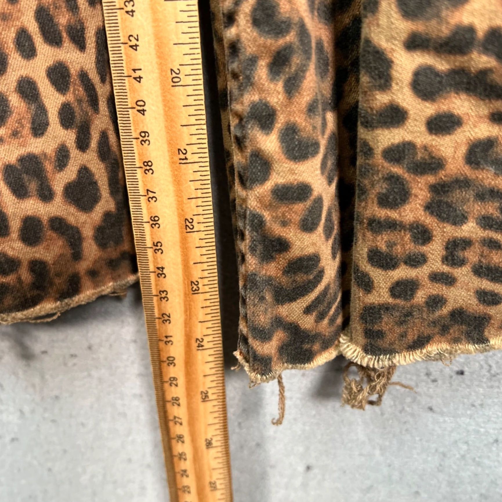 Gap Gap Womens Carpenter Pants 90s Leopard Print High Rise Straight Inseam 25in Brown XS? Size 34" / US 12 / IT 48 - 7 Thumbnail