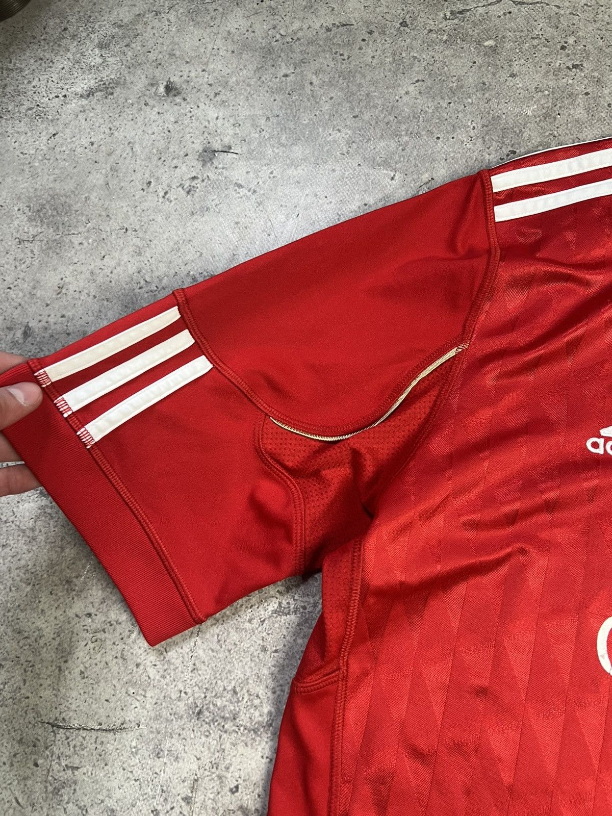 Adidas Mens Vintage Adidas Liverpool FC T-shirt soccer jersey tee Size US L / EU 52-54 / 3 - 6 Thumbnail