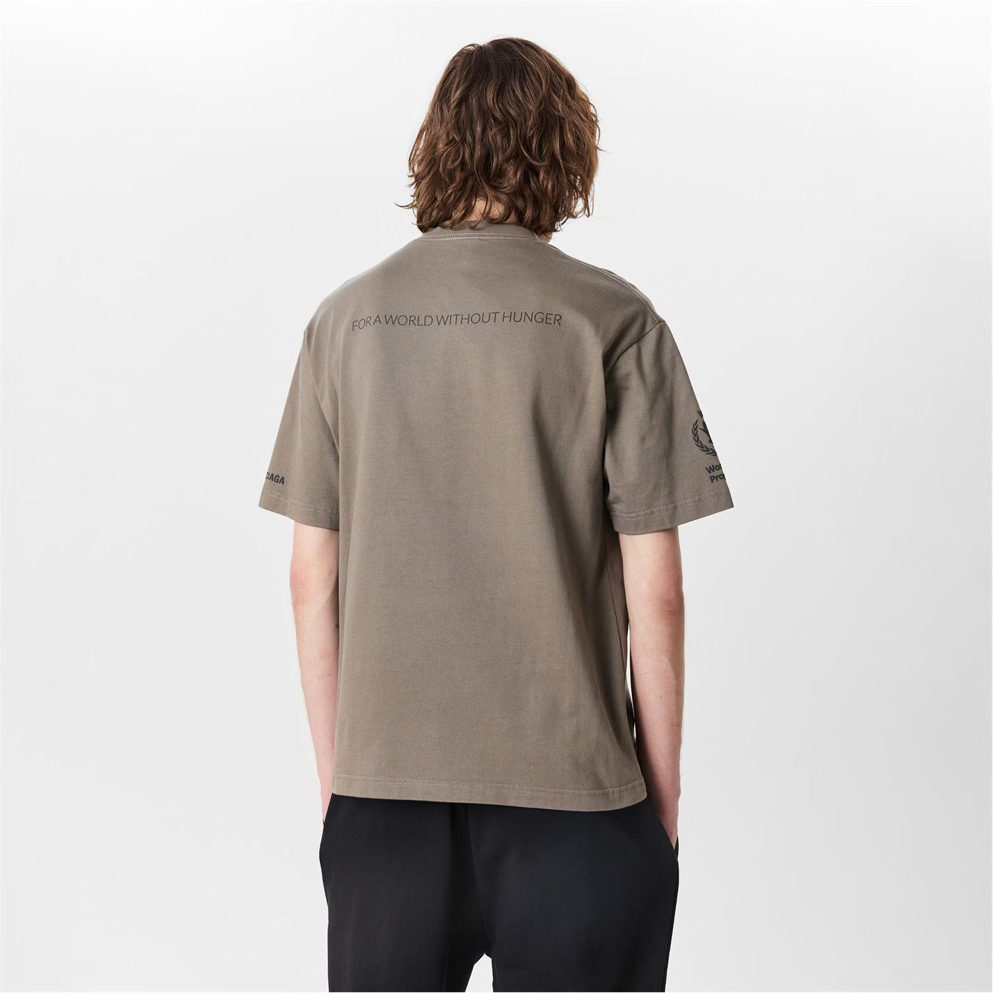 Balenciaga o1g2r1mq0226 T-Shirt in Taupe Size US XXL / EU 58 / 5 - 4 Thumbnail
