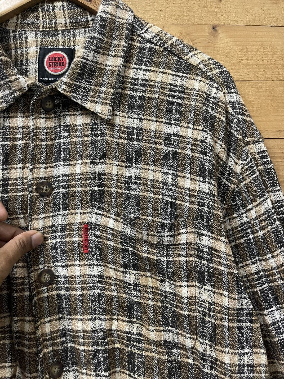 Vintage Vintage 90s lucky strike flannel shirt Size US L / EU 52-54 / 3 - 4 Thumbnail