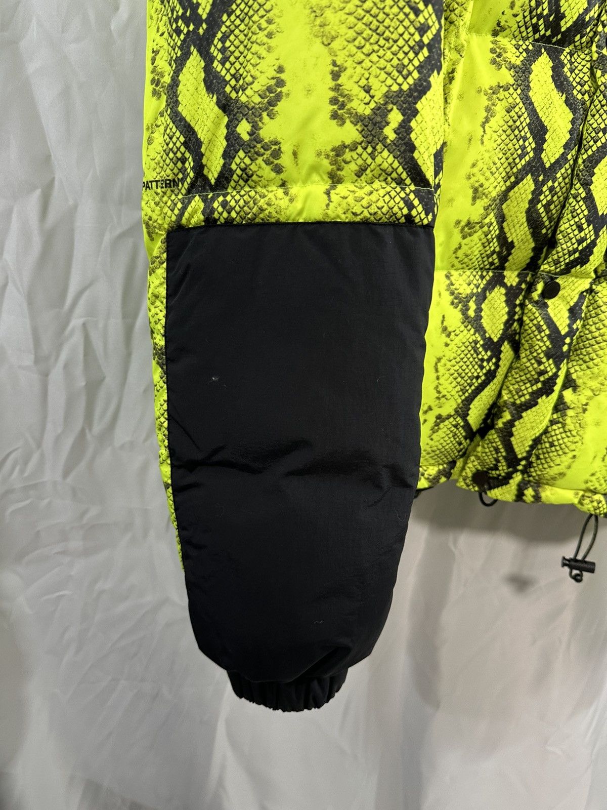 Off-White Off white snakeskin jacket Size US XS / EU 42 / 0 - 5 Thumbnail