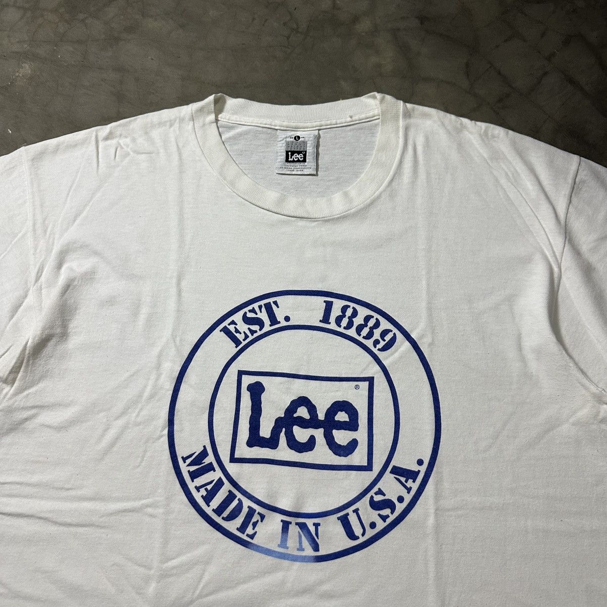 Lee VINTAGE 80s LEE TSHIRT Size US L / EU 52-54 / 3 - 2 Thumbnail