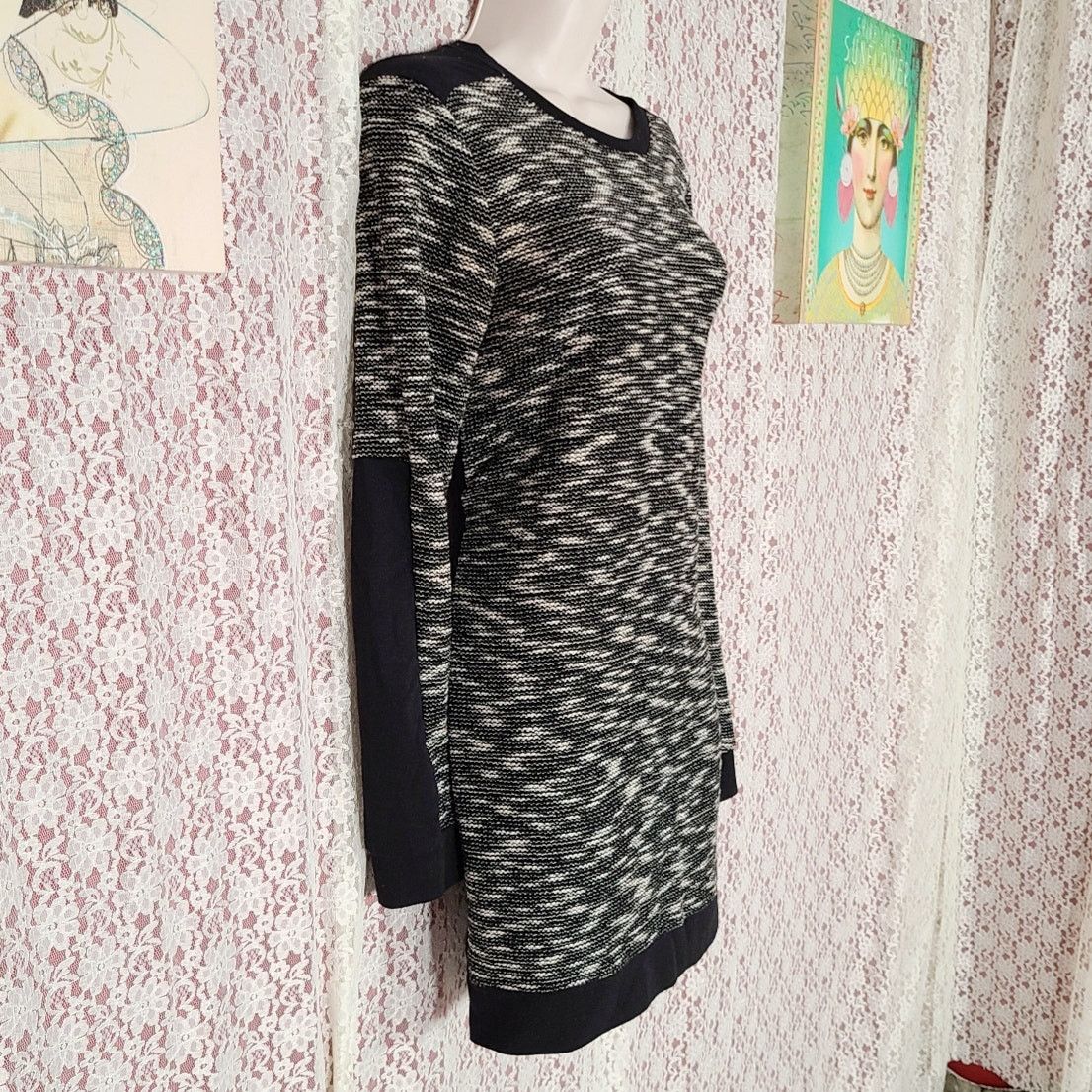 Victoria's Secret Victoria secret knit front long sleave shift dress small Size S / US 4 / IT 40 - 2 Thumbnail