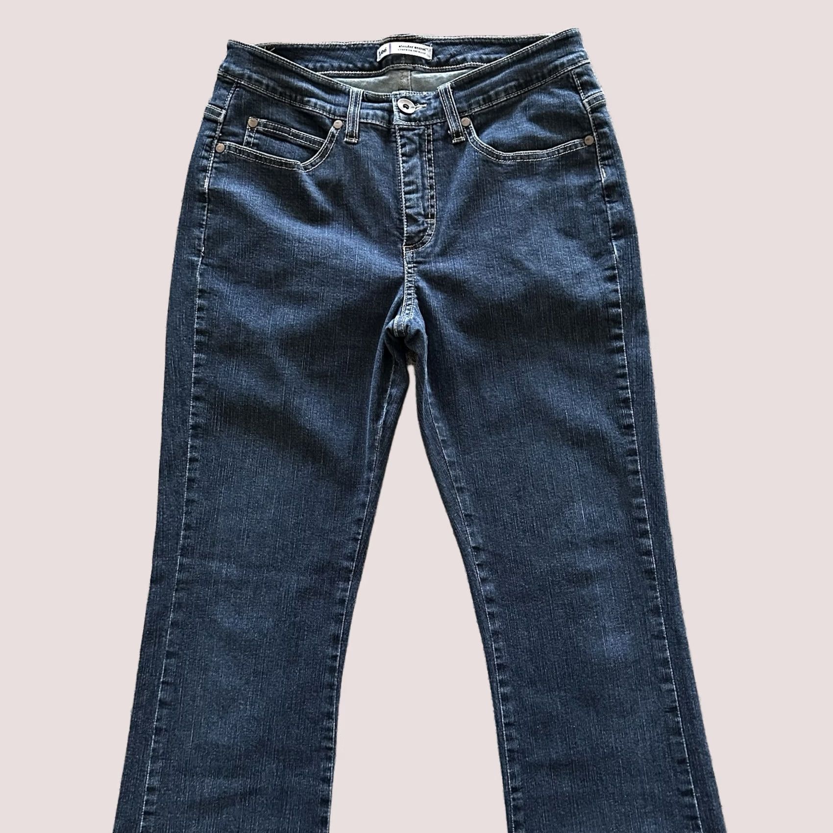 Lee Lee Jeans Womens Jeans 10 Short 29x29 Slender Secret Low Rise Bootcut 5-Pocket Blue Denim 98% Cotton 2% Spandex Mens? Size 32" / US 10 / IT 46 - 1 Thumbnail