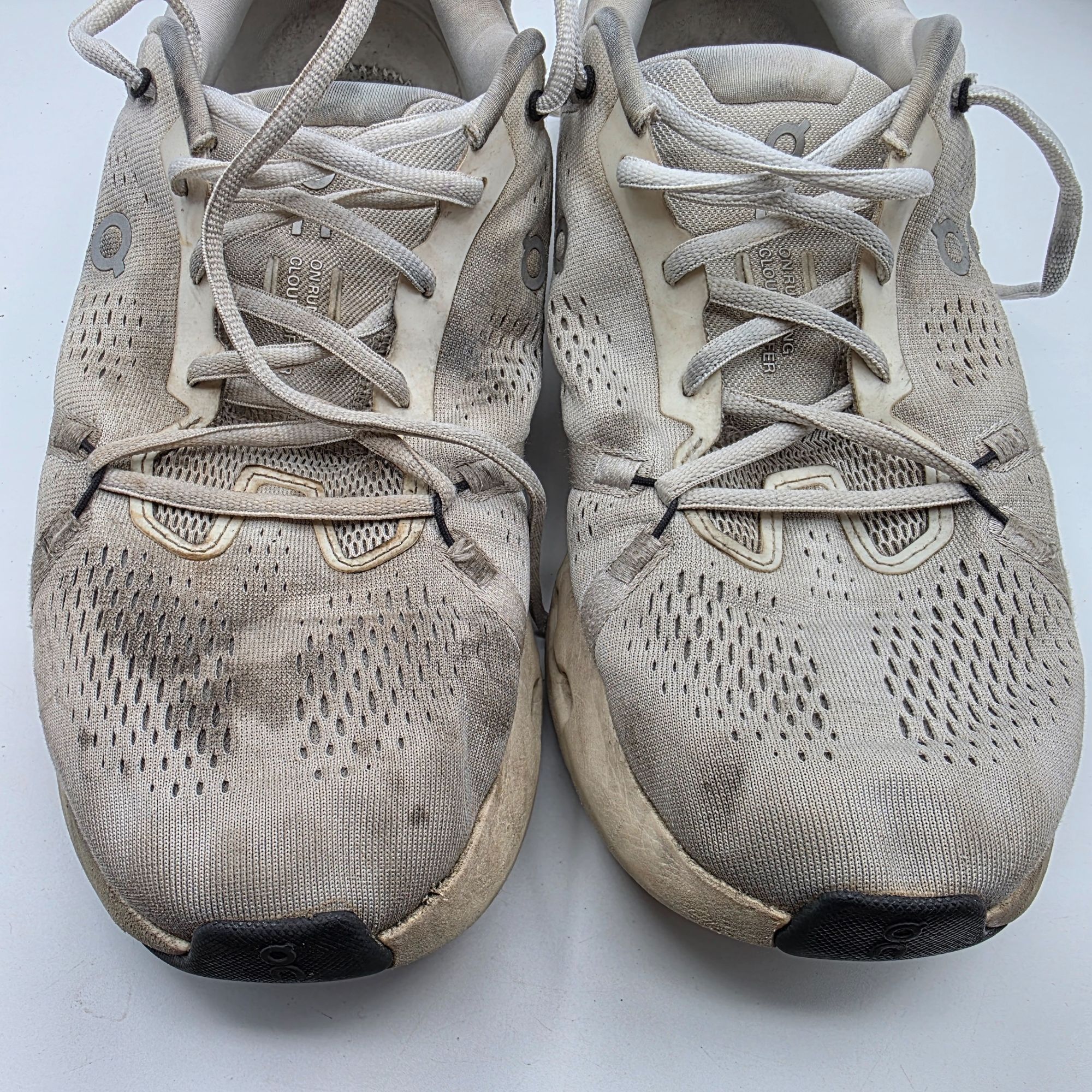On On Cloudsurfer 2 Mens Size 11 White Athletic Shoes Lightweig Size US 11 / EU 44 - 10 Thumbnail