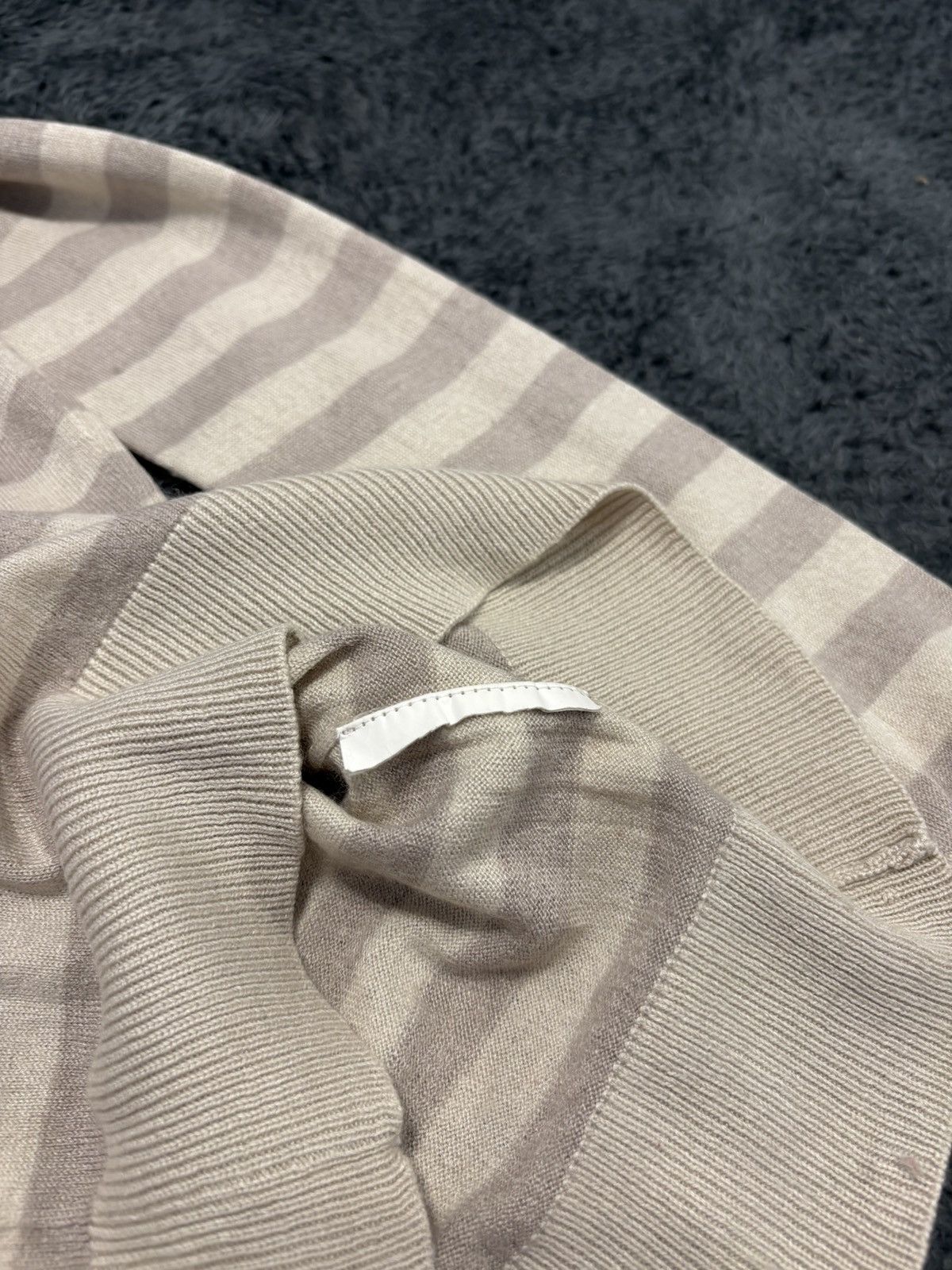 Burberry Burberry Vintage Cute Striped High Neck Sweater Size S / US 4 / IT 40 - 6 Thumbnail
