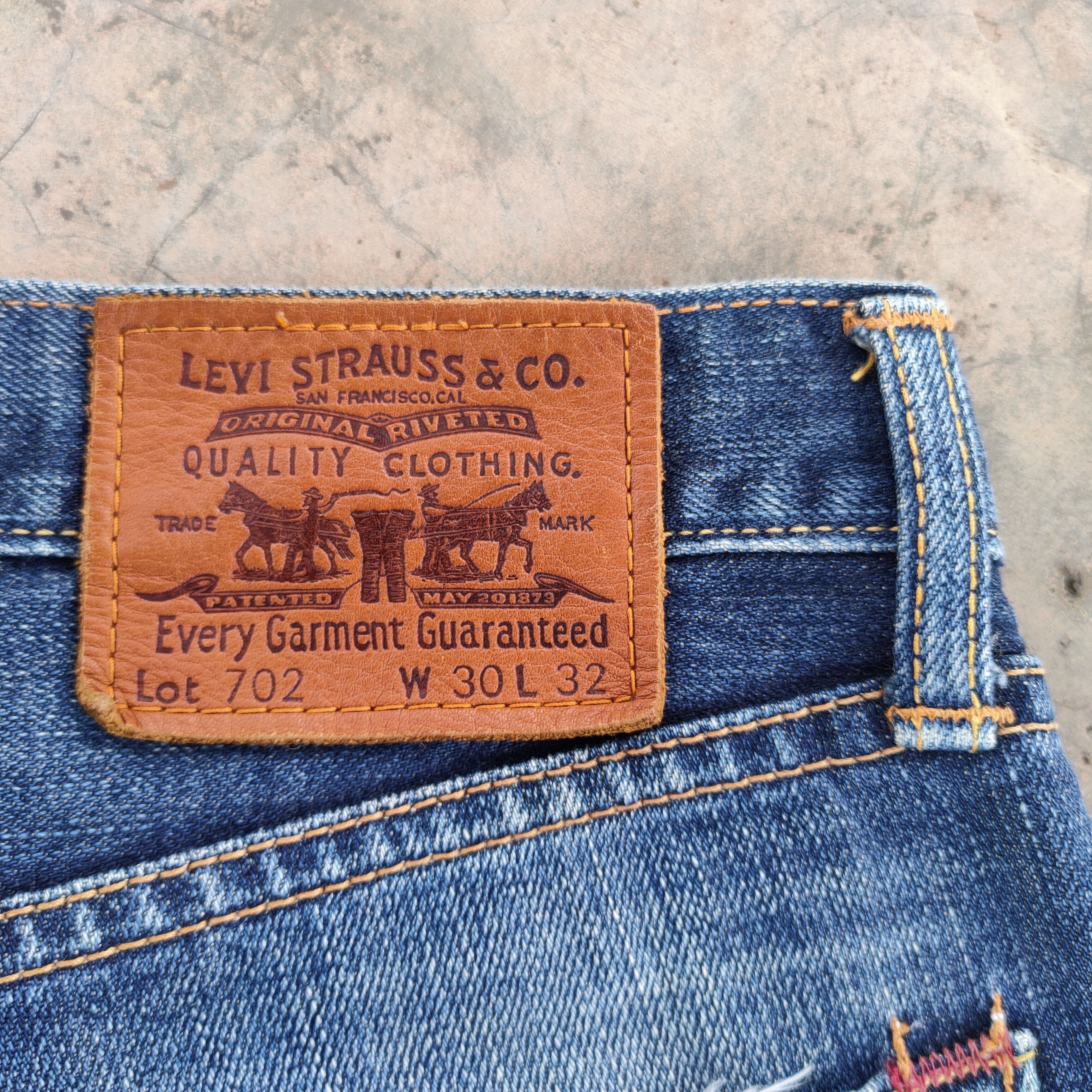 Jean × Levi's VINTAGE LEVI'S 702 RIPPED JEANS DENIM PANTS Size US 30 / EU 46 - 13 Thumbnail