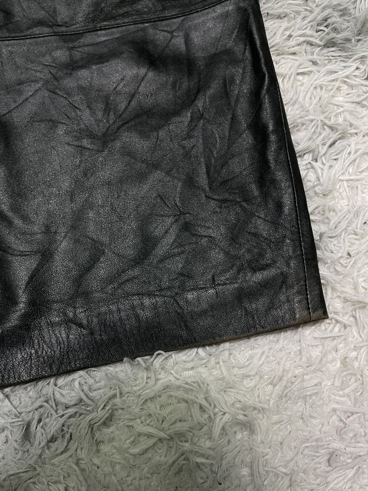 Fendi 80s FENDI LAMB LEATHER MINI SKIRT RARE SIDE POCKET Size 28" / US 6 / IT 42 - 15 Thumbnail