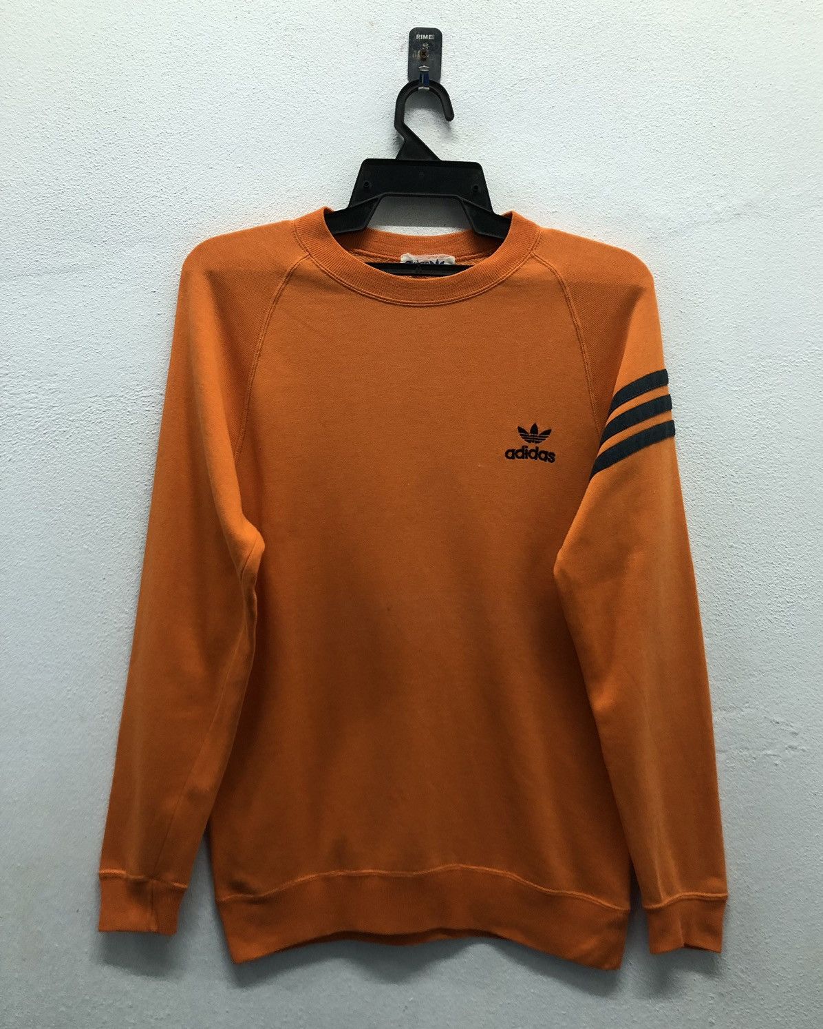 Adidas Vintage Adidas Trefoil Orange Crewneck Sweatshirt Size US M / EU 48-50 / 2 - 1 Thumbnail