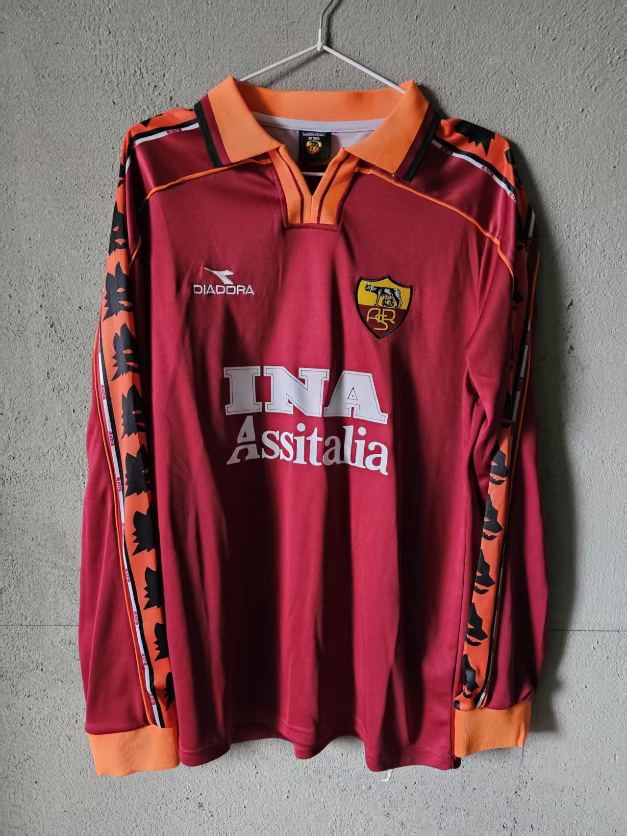 Other 2004 2005 Roma Soccer Jersey Size US S / EU 44-46 / 1 - 1 Thumbnail