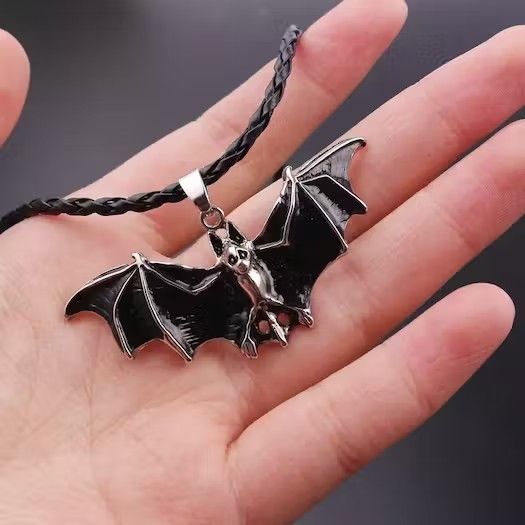 Jewelry × Vintage Leather Chain Vampire Bat Gothic Bat Pendant Necklace Size ONE SIZE - 2 Thumbnail