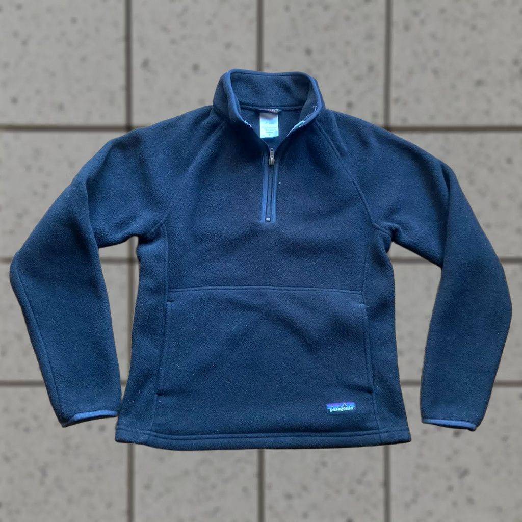 Patagonia VINTAGE Patagonia Synchilla Fleece Pullover Womens Small Black Marsupial 1/4 Zip Sweater Regular Women Size S / US 4 / IT 40 - 1 Thumbnail