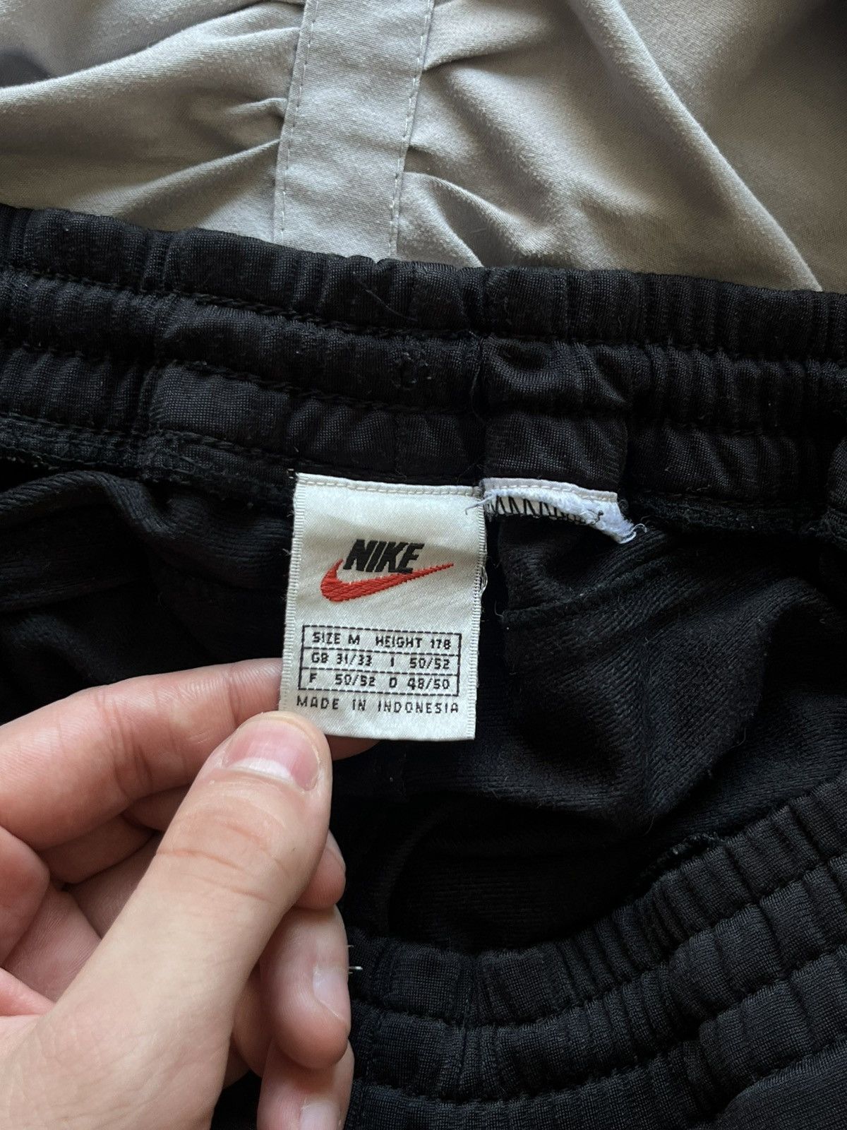 Nike Rare Vintage Nike Track Pants Bold Embroidery Swoosh Y2K Size US 32 / EU 48 - 10 Thumbnail