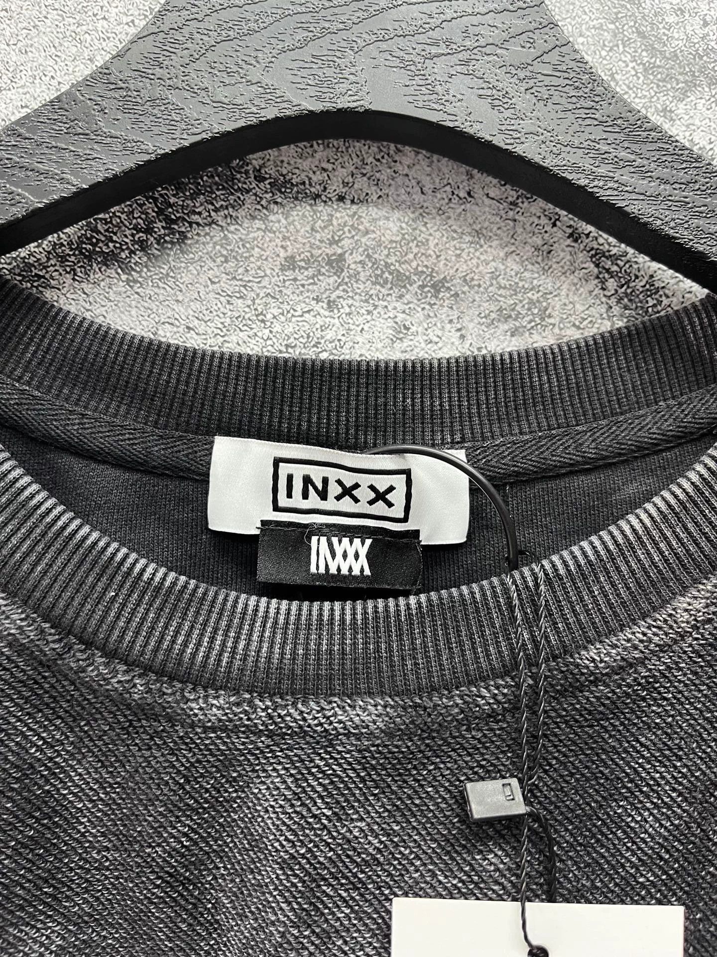 Other INXX embroidered bird head knit sweatshirt L Size US L / EU 52-54 / 3 - 5 Thumbnail