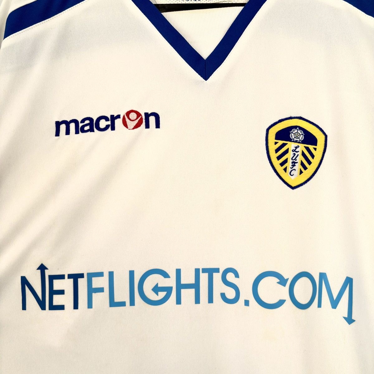 Vintage 2008 2009 Leeds United Vintage Macron Home it Soccer Jersey Size US L / EU 52-54 / 3 - 4 Thumbnail