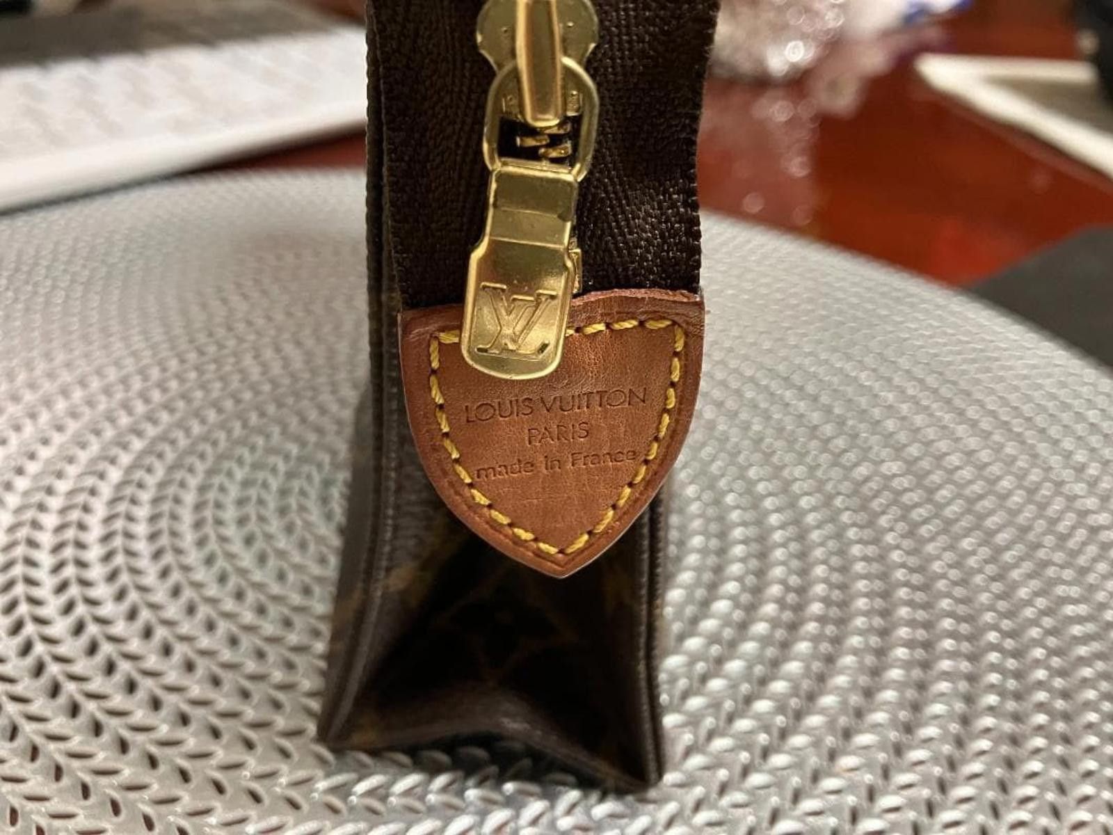 Louis Vuitton Louis Vuitton - Monogram Canvas Zip Pouch Clutch Size ONE SIZE - 4 Thumbnail