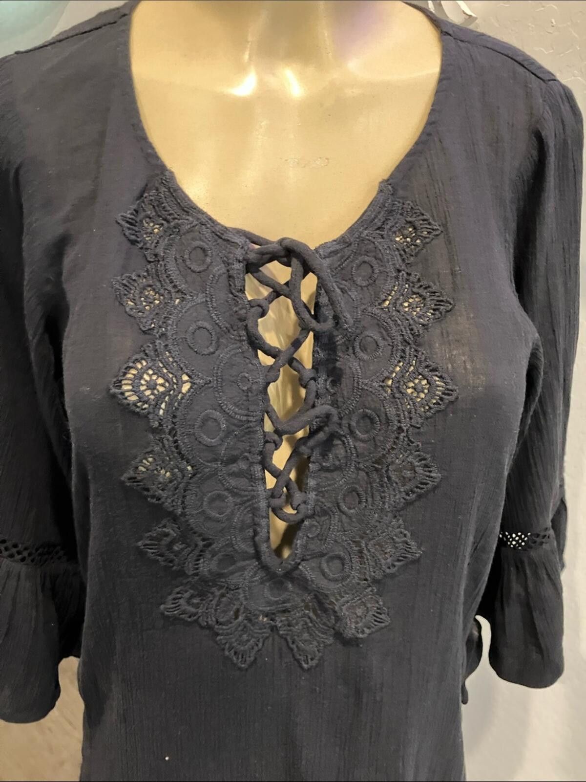 O'Neill NWT O'Neill Black Lace-Up Crochet Swim Coverup Tunic Size ONE SIZE - 2 Thumbnail