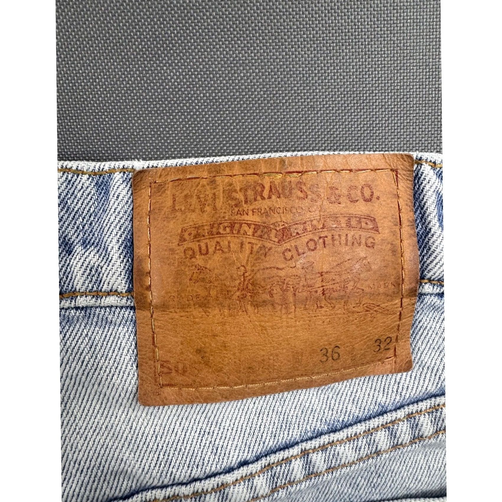 Levi's VINTAGE Levi's 505 Jeans Men 36x32 Light Wash Straight Denim 90s Vintage Style Mens Jeans Size US 36 / EU 52 - 3 Thumbnail