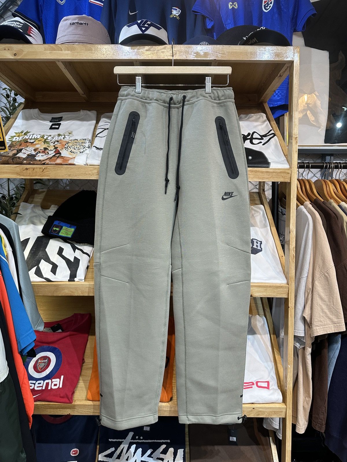 Nike Nike Tech Fleece Track Pants Size US 30 / EU 46 - 1 Thumbnail