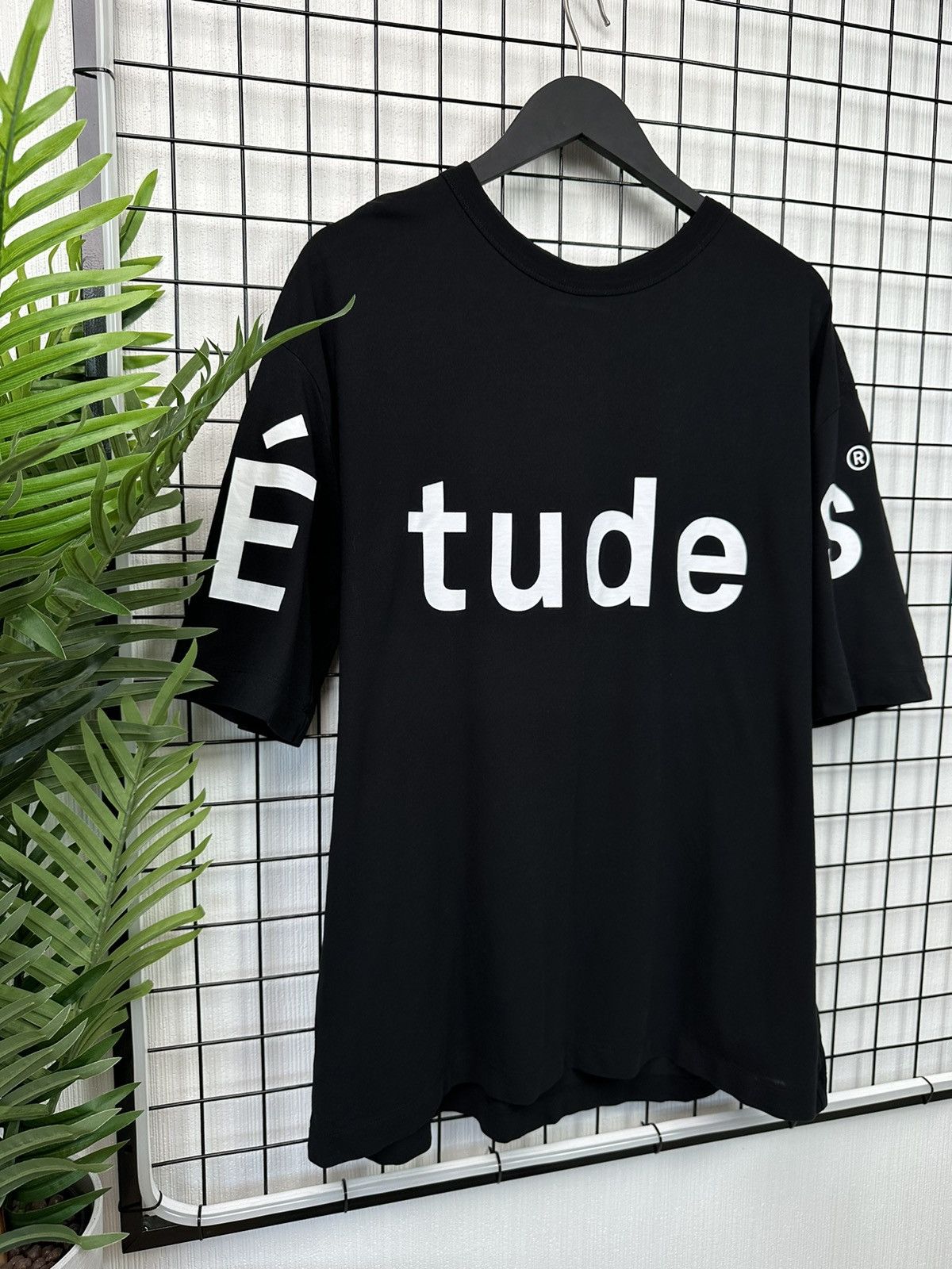 Etudes Etudes Paris Museum Tee Men Black Oversized made in Portugal Size US M / EU 48-50 / 2 - 3 Thumbnail