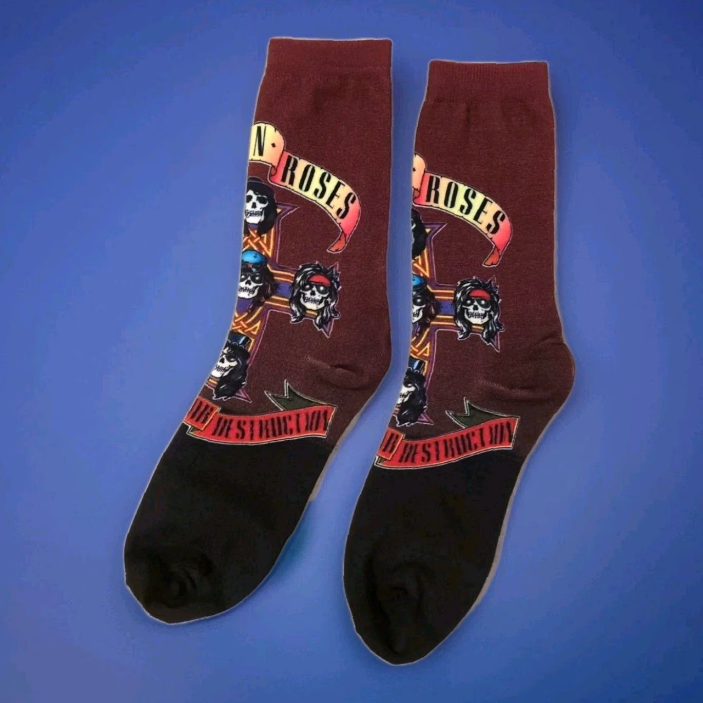 Vintage Guns N Roses Socks Rock Mens Socks L Red Black Maroon Geometric Pattern All Seasons Mid Calf Full Toe 9-13 Adult Size ONE SIZE - 3 Thumbnail