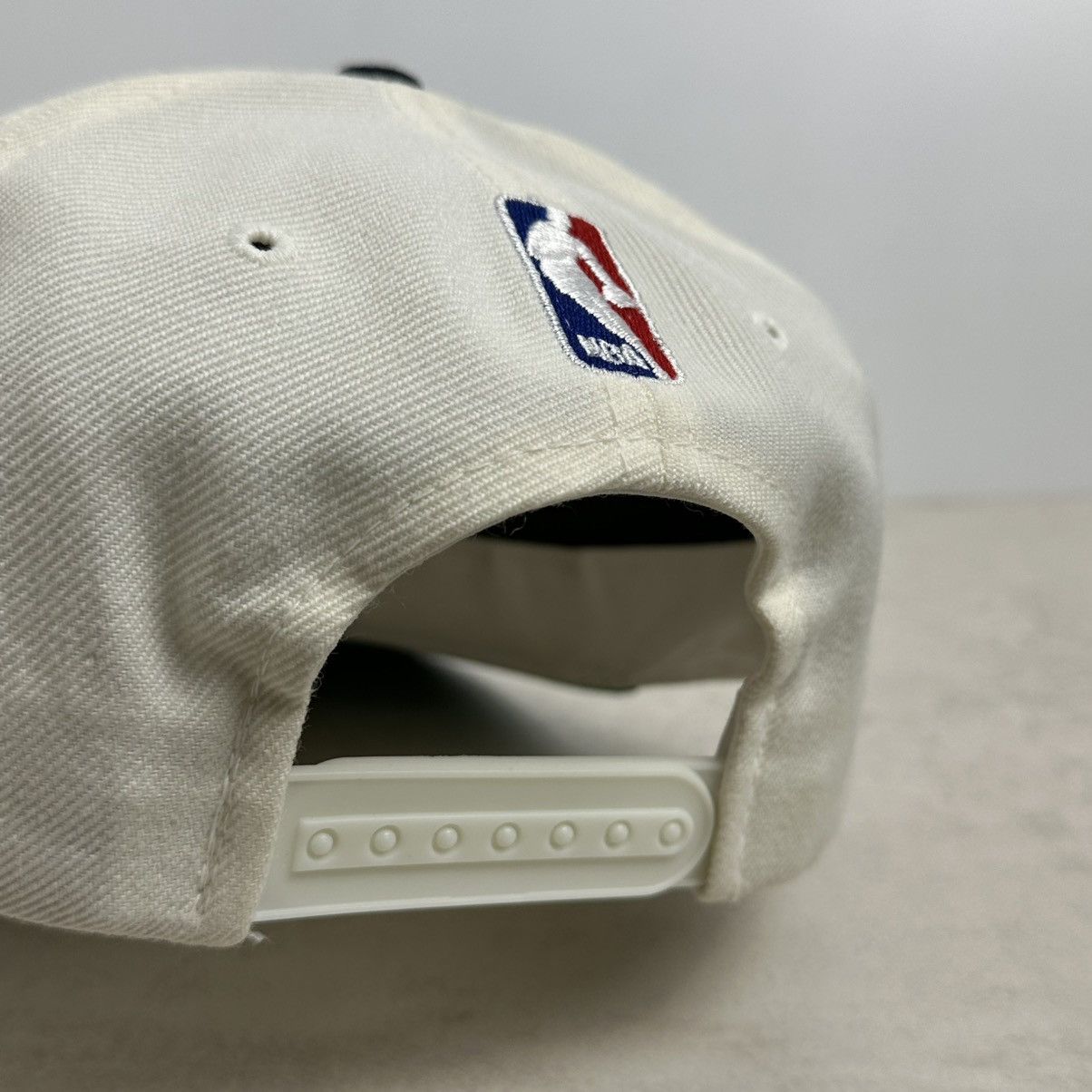 Sports Specialties Vintage Hat Chicago Bulls Shadow Sports Specialties Size ONE SIZE - 4 Thumbnail
