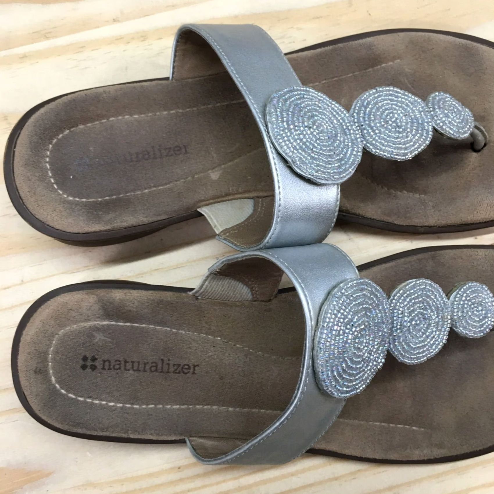Naturalizer Naturalizer Sandals Womens 8M Jillian Thong Gray Faux Leather Rhinestone Casual Size US 8 / IT 38 - 5 Thumbnail