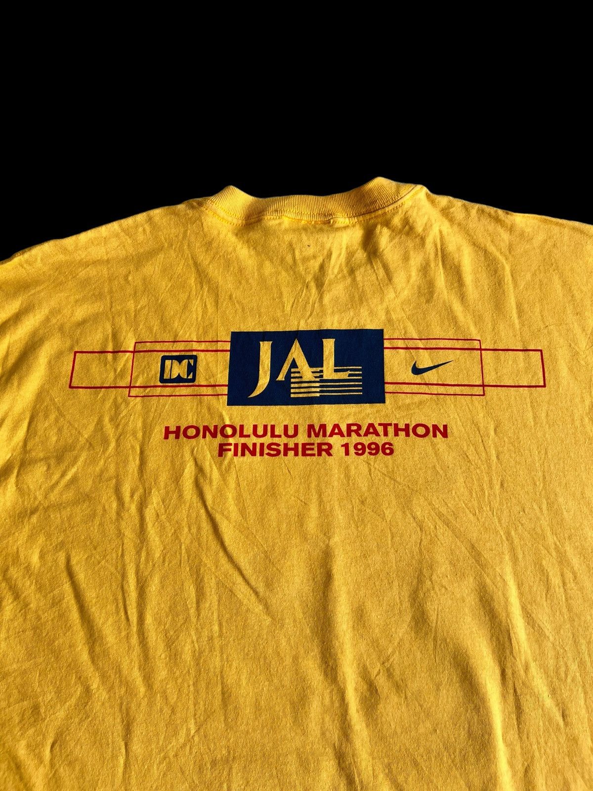 Nike Vintage 1996 Nike Honolulu Marathon Finisher Oversized Shirt Size US L / EU 52-54 / 3 - 3 Thumbnail
