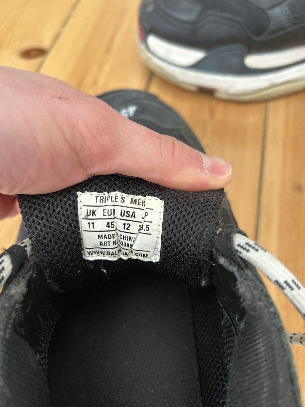 Balenciaga Balenciaga Triple S Bred Size US 12 / EU 45 - 2 Thumbnail