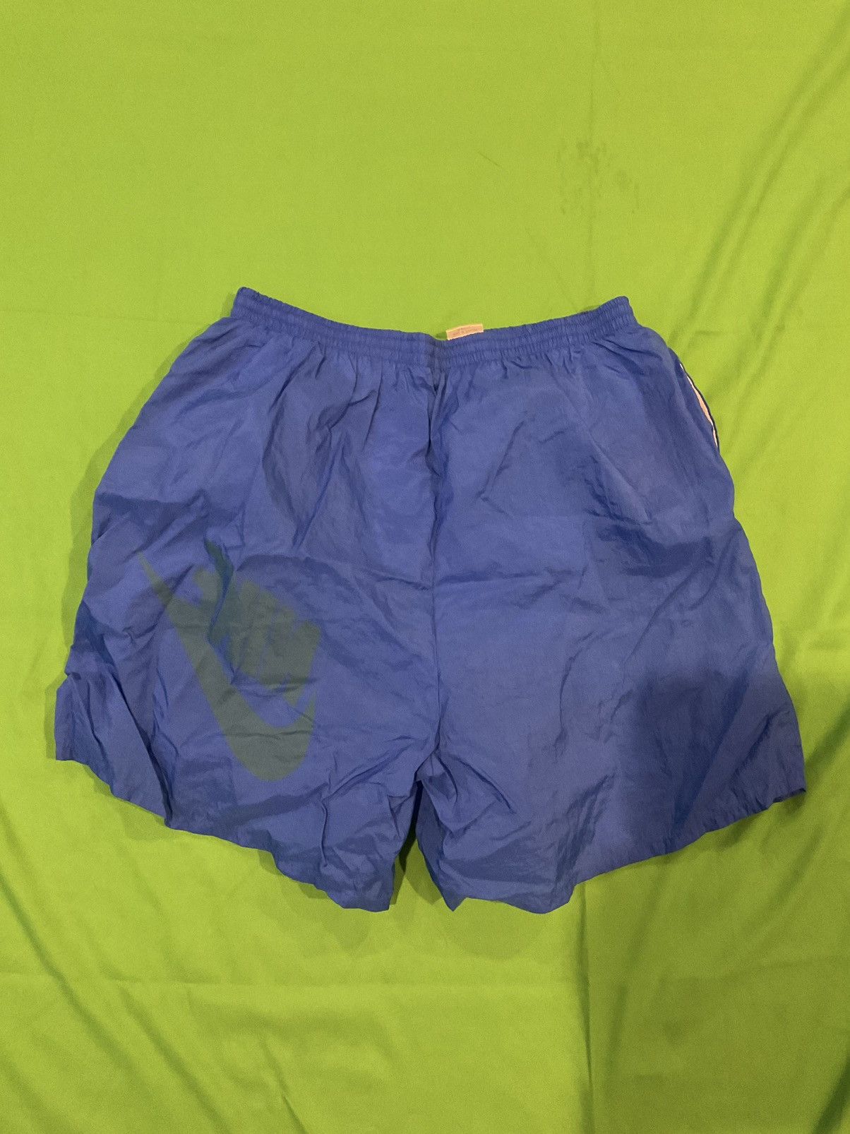Nike × Vintage Vintage Blue Nike embroidered shorts Size US 34 / EU 50 - 2 Thumbnail