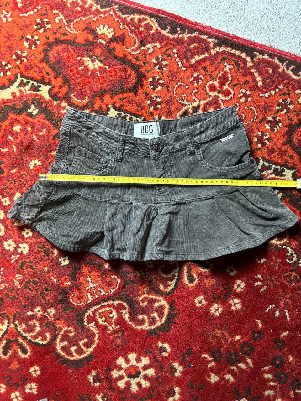 Bdg × Japanese Brand BDG Urban Outfitters High Waisted Grey Corduroy Y2K Skirt Size 23" - 9 Thumbnail