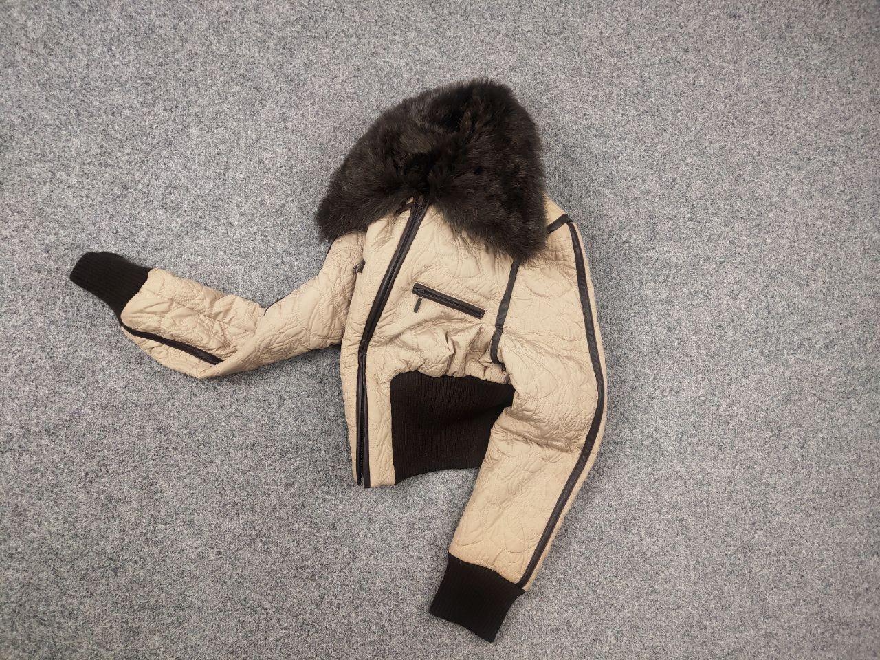 If Six Was Nine Vintage Y2K Cropped Faux Fur Zip Jacket Y2K LGB JPG Style Size L / US 10 / IT 46 - 12 Thumbnail