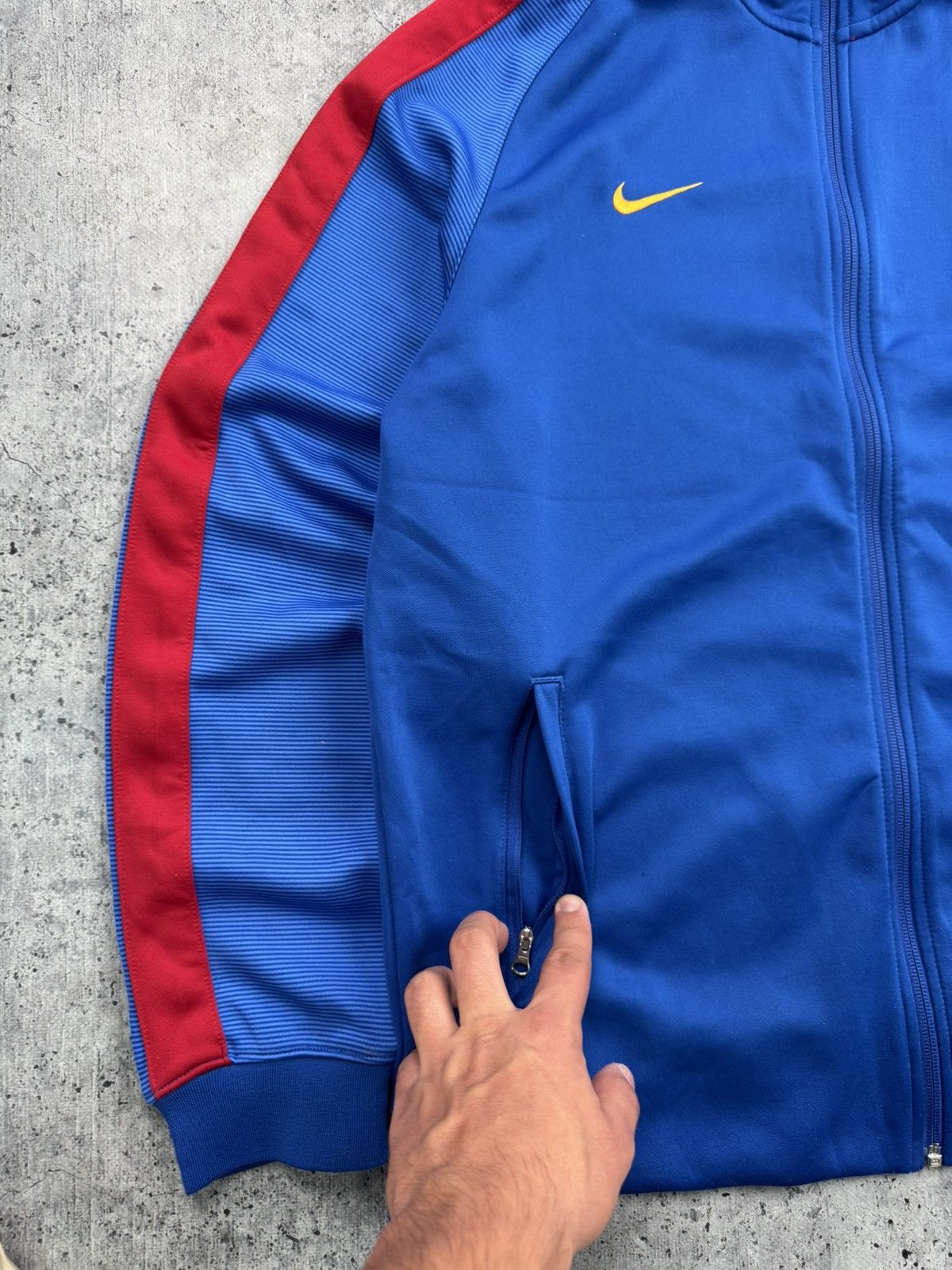 Nike Vintage Nike Barcelona Track Jacket Soccer Football Y2K Size US XL / EU 56 / 4 - 8 Thumbnail