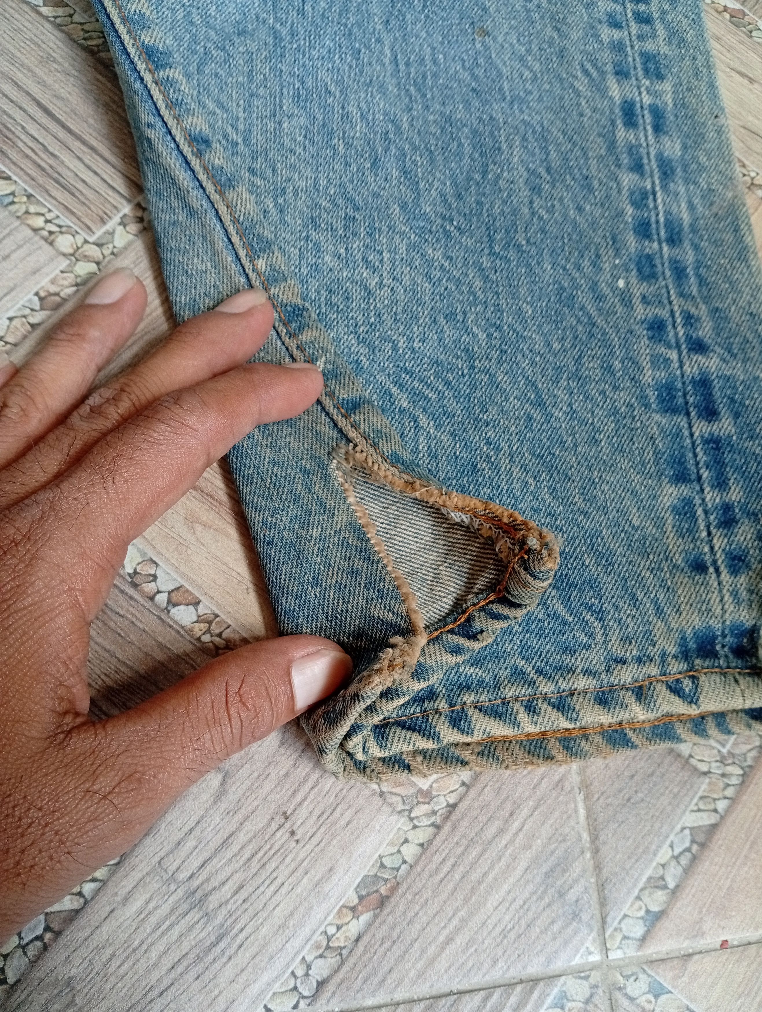Levi's Vintage Clothing VTG 70's distressed Levi's 501 rendim Size US 31 - 10 Thumbnail