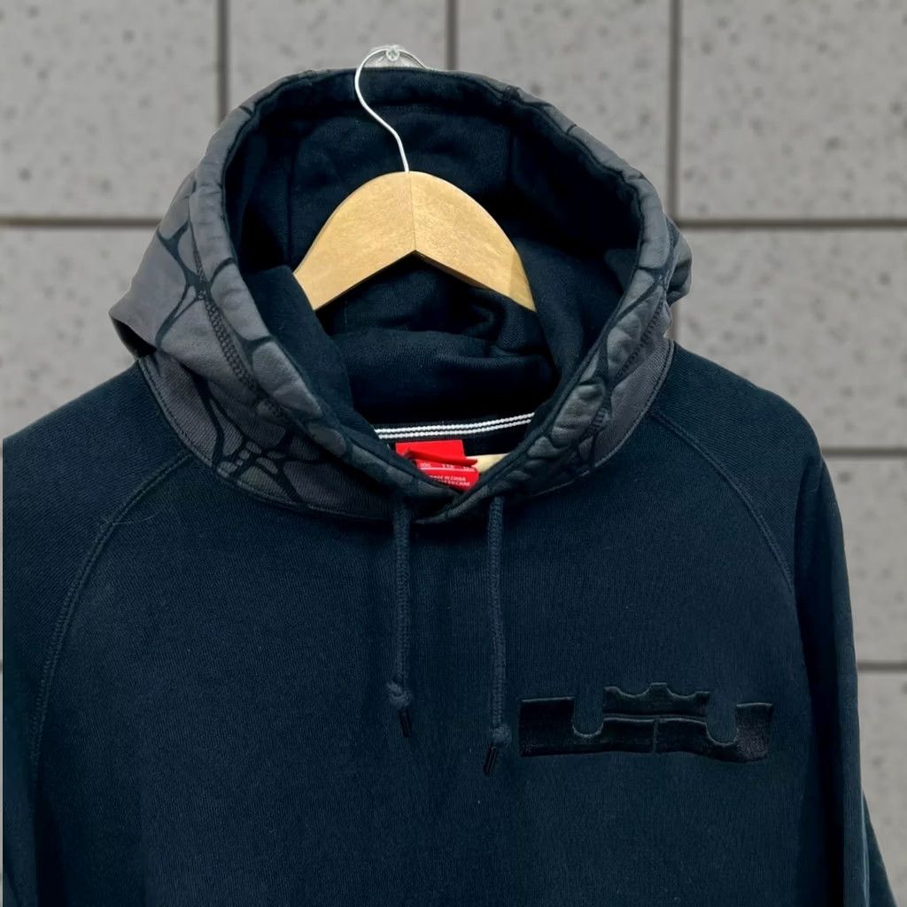 Nike Rare Nike LeBron James Hoodie Black Size 2XL Mens Size US XXL / EU 58 / 5 - 1 Thumbnail