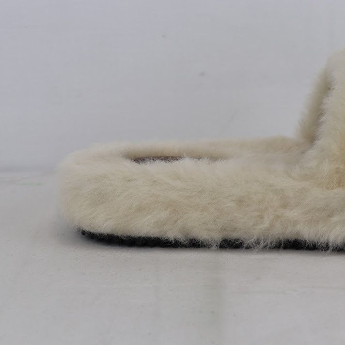 Celine o1rshd1 /dup/ Furry Slippers Slipper Fur Triomphe Size US 9 / IT 39 - 5 Thumbnail