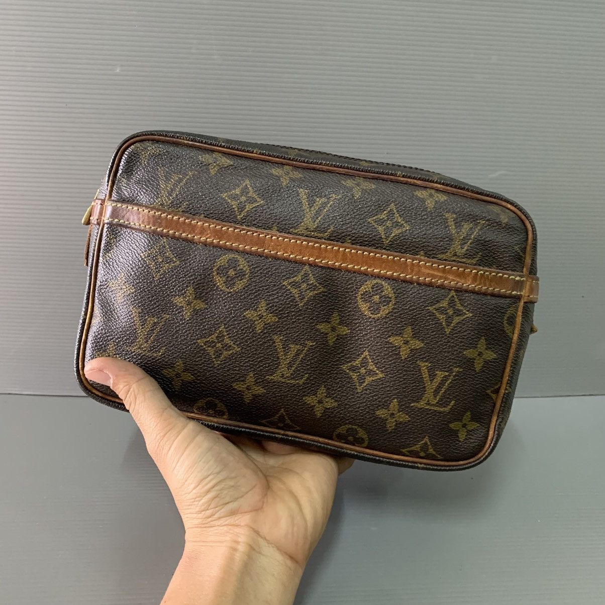 Louis Vuitton Louis Vuitton Monogram Clutch Bag Size ONE SIZE - 14 Thumbnail