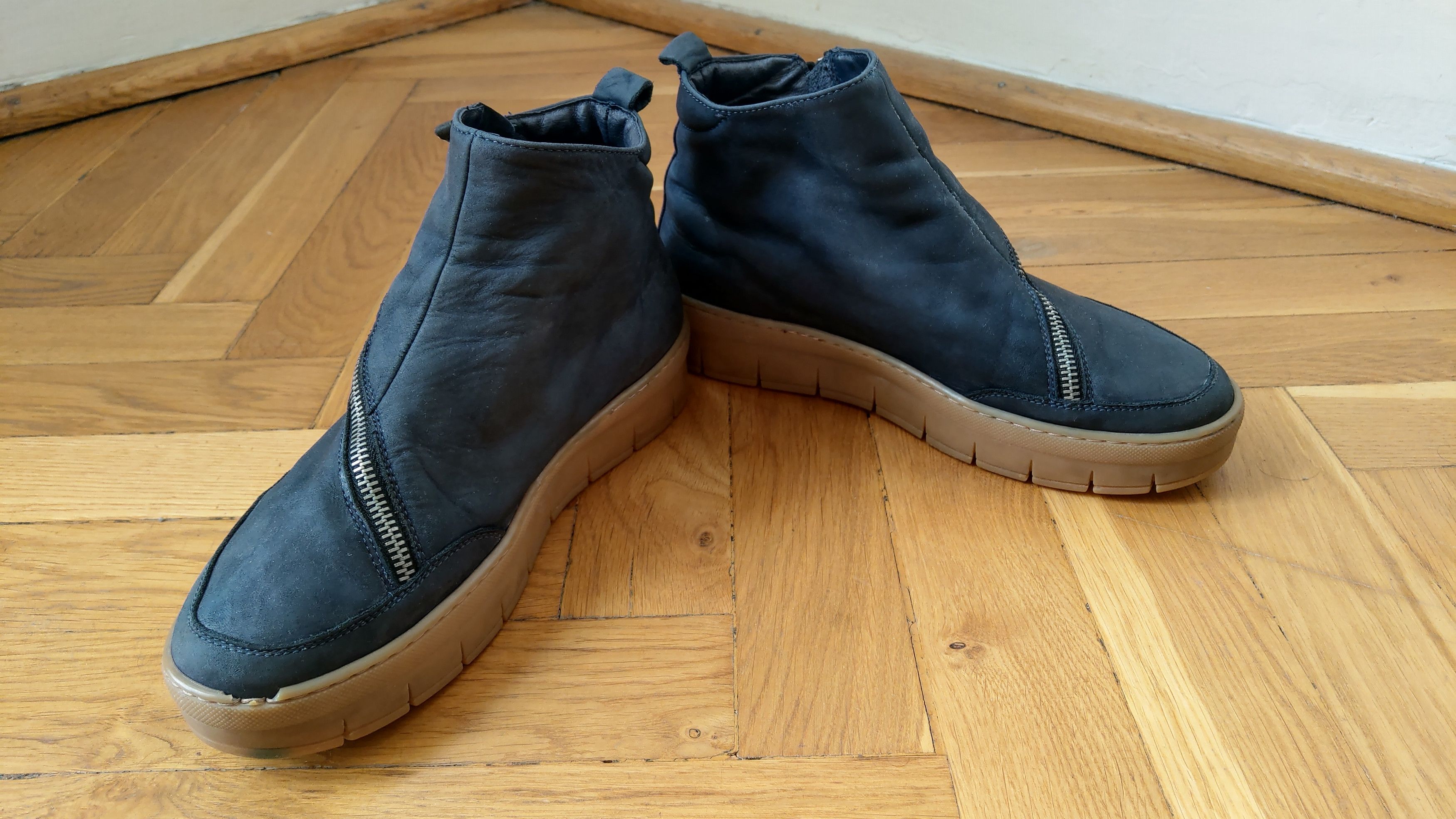 Japanese Brand 100% Leather Zip Platform Sneakers Shoes Alt Goth Noir opium Size US 7 / EU 40 - 17 Thumbnail