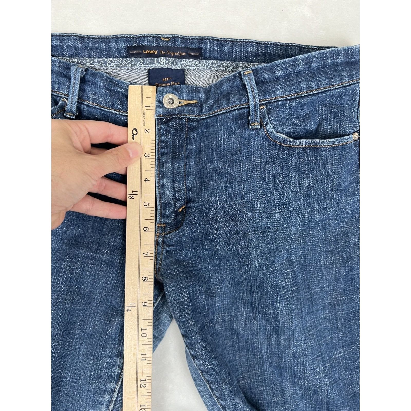 Levi's Vintage Levi's 547 Platinum Flare Blue Denim Jeans Size 14 M Size 34" / US 12 / IT 48 - 5 Thumbnail