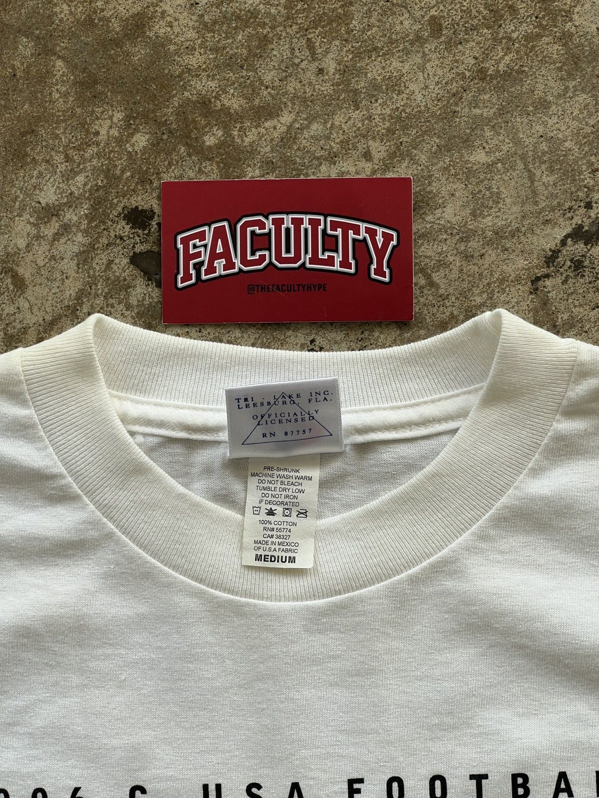 Vintage 2006 Y2K Houston Cougars Football Champions DS Tee Medium Size US M / EU 48-50 / 2 - 4 Thumbnail
