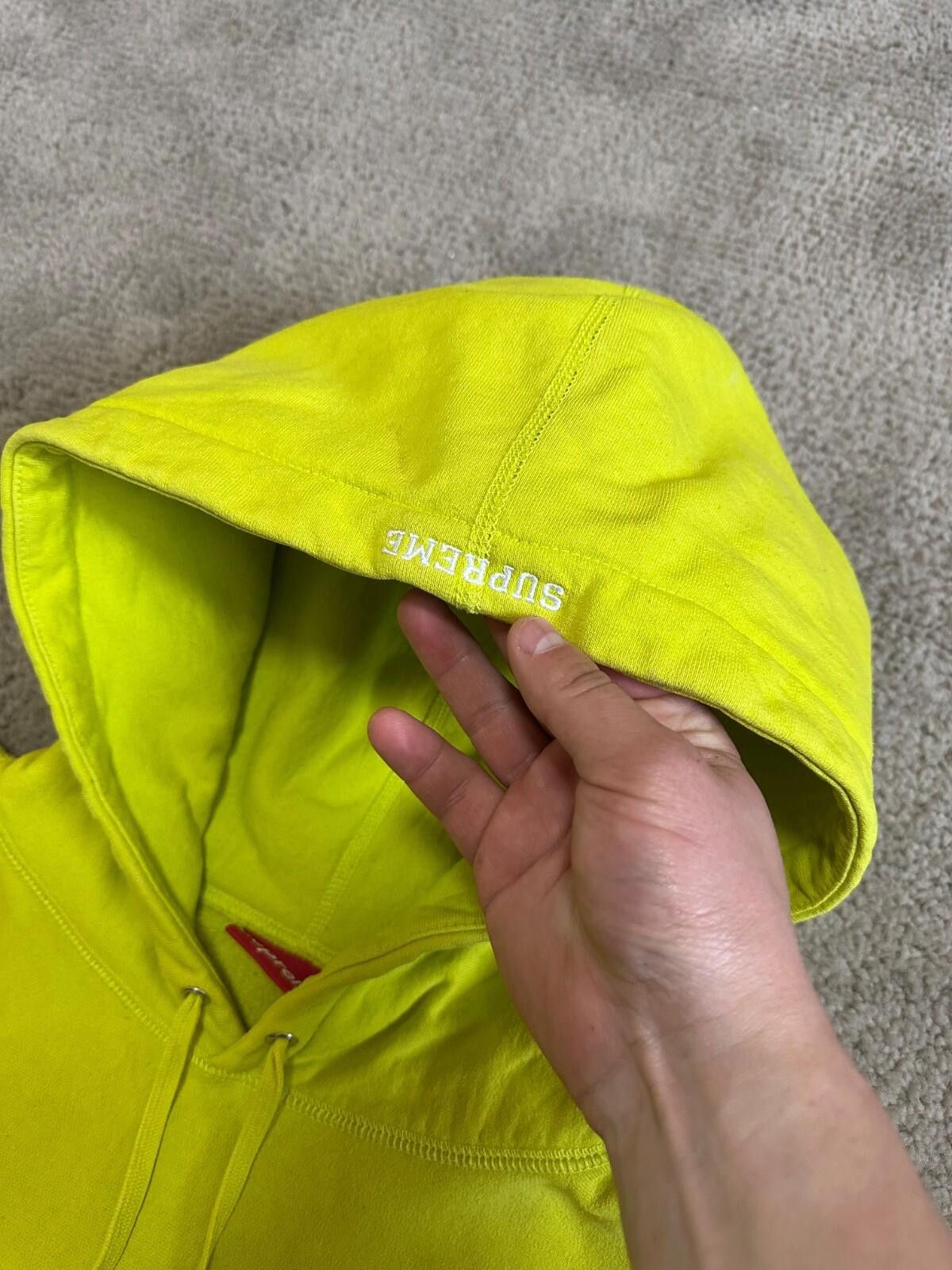 Supreme Supreme Hoodie S Logo Hooded Sweatshirt L Cotton Yellow Used Size US XL / EU 56 / 4 - 6 Thumbnail