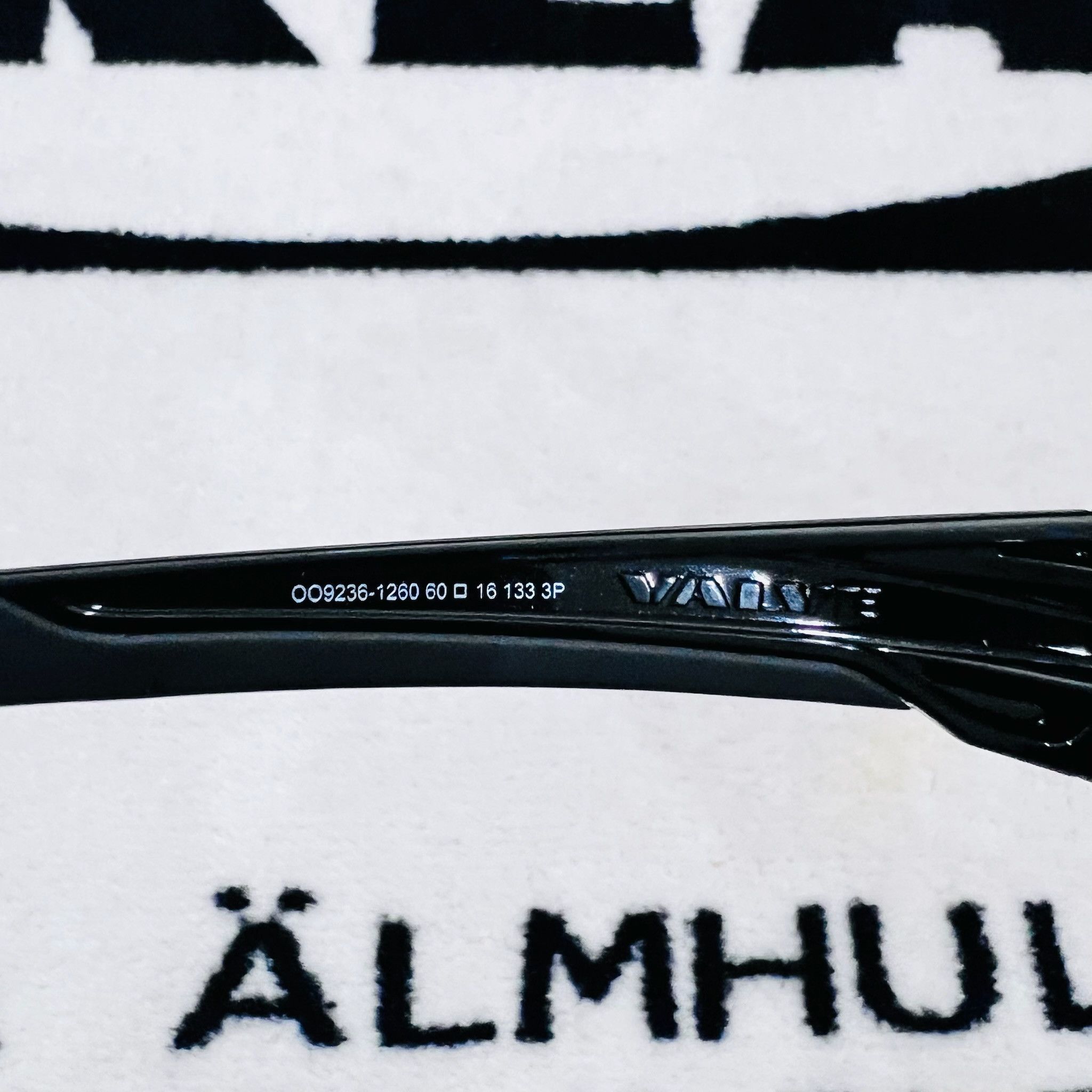 Oakley Oakley Valve Blue Polarized Lenses Black Frame Sunglasses Size ONE SIZE - 6 Thumbnail